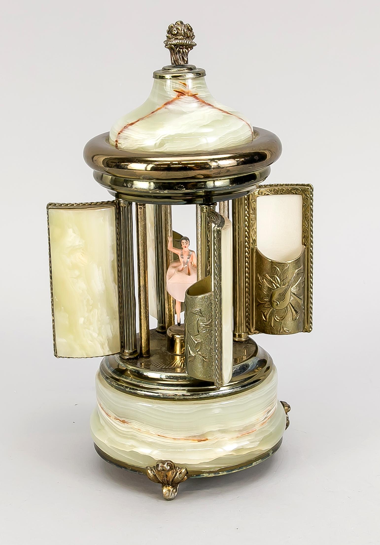 Zigarettenspender mit Spieluhr, 20 - auctions & price archive