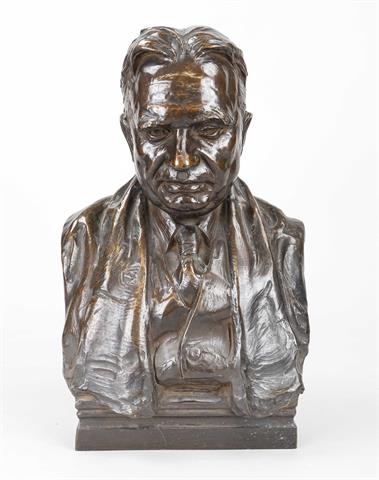 Allan Clark (1896/98-1950), Bust of D
