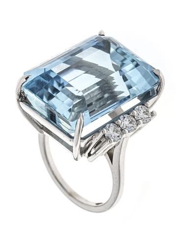 Aquamarine brilliant-cut diamond ring
