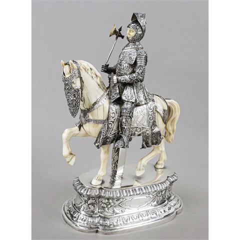 Historismus-Figur eines Ritters