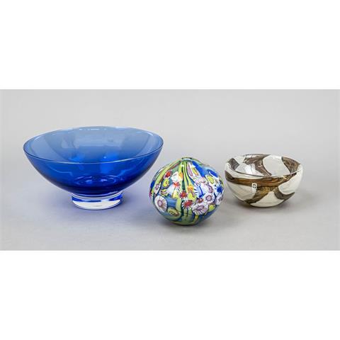 Two round bowls and a vase, 20t