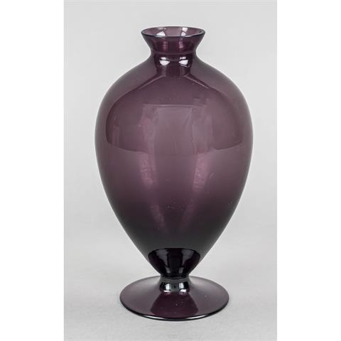Vase, 20th century, Ferdinand v