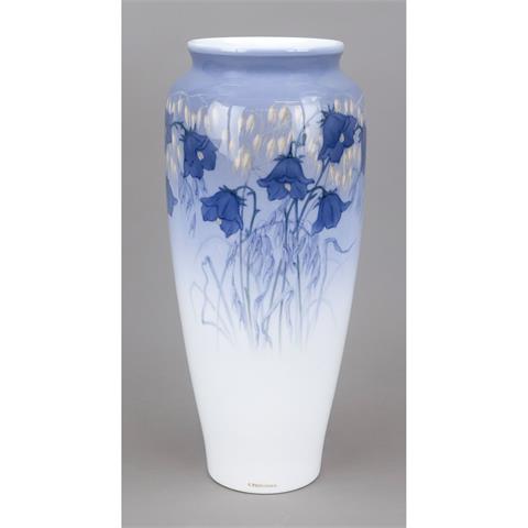 Large Art Nouveau vase, Royal C