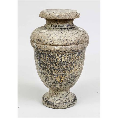 Grave decoration as an urn, Ger