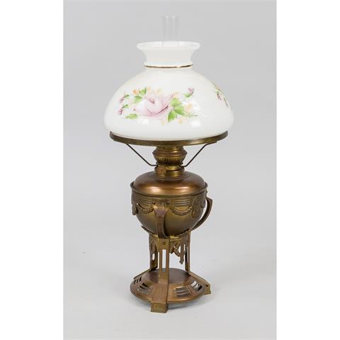 Kerosene lamp, late 19th centur