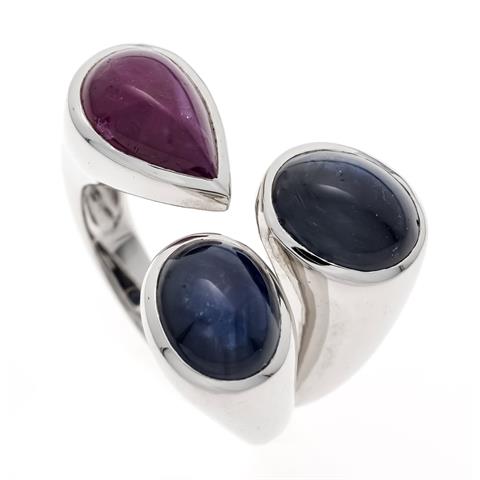A sapphire and ruby ring, WG 75