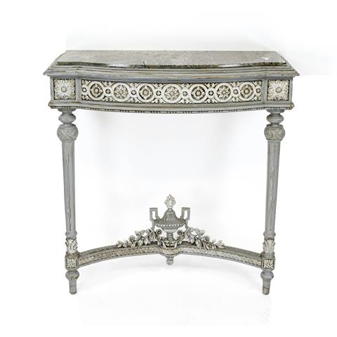 Console table in neoclassical s